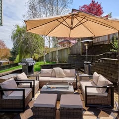 Villa w Hot Tub Firepit Game Room and EV Charger!