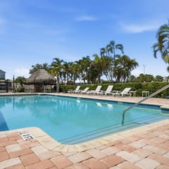 Gulf Breeze Getaway 4BR St Pete Family Retreat
