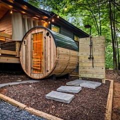 Sauna, Shower, Spa, Firepit, Gym, BBQ and EV Charger