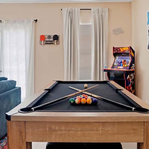 Massive Villa-Game Room, Firepit, BBQ, Sleeps 12! - Image 1