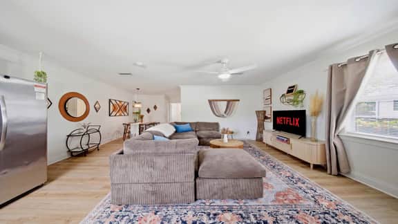 Boho Inspired Apt in the heart of Tampa Bay! - Image 3