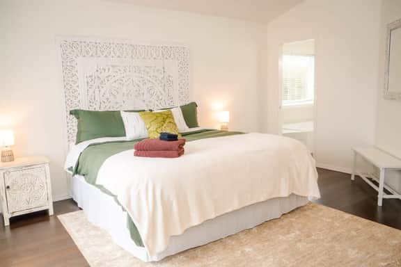 Villa w Hot Tub Firepit Game Room and EV Charger! - Image 5