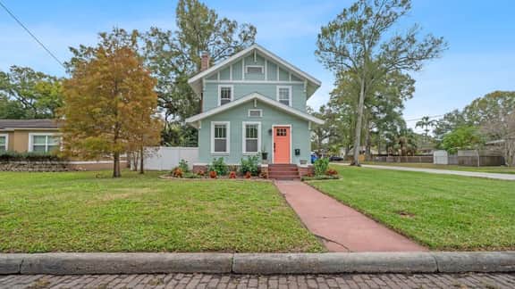 Firepit, Outdoor Dining, BBQ + Fully Fenced Yard! - Image 3