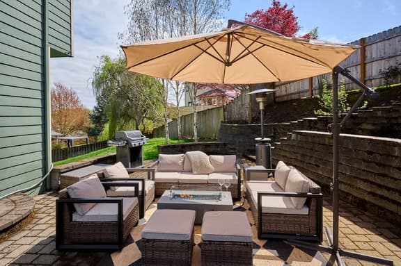 Villa w Hot Tub Firepit Game Room and EV Charger! - Image 1