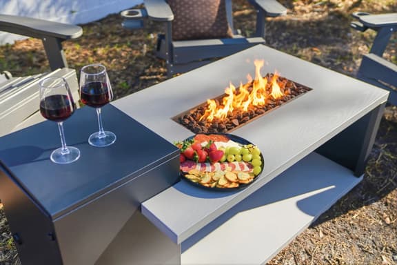 Firepit, Outdoor Dining, BBQ + Fully Fenced Yard! - Image 1